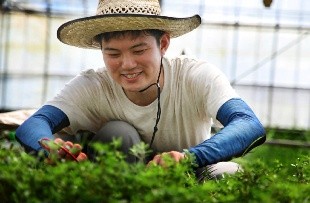 採択者写真
